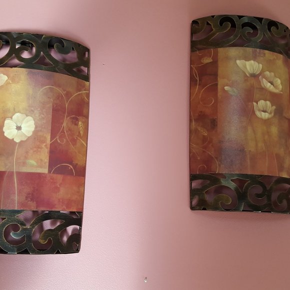 Decorative Wall hangings - Picture 2 of 4